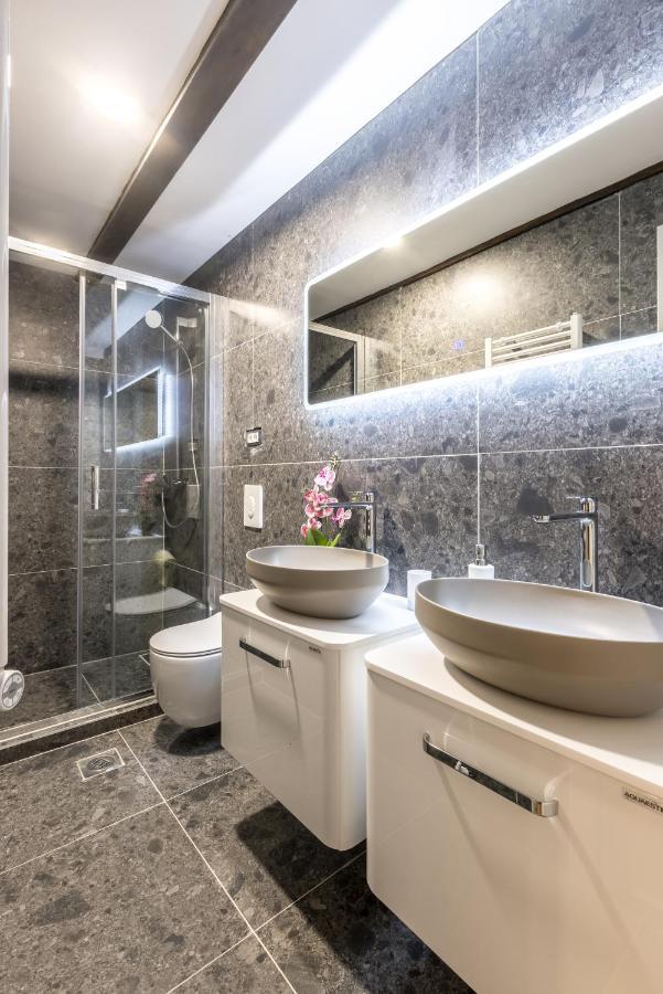 Old Town B&B Rooms Matusko สปลิท ภายนอก รูปภาพ