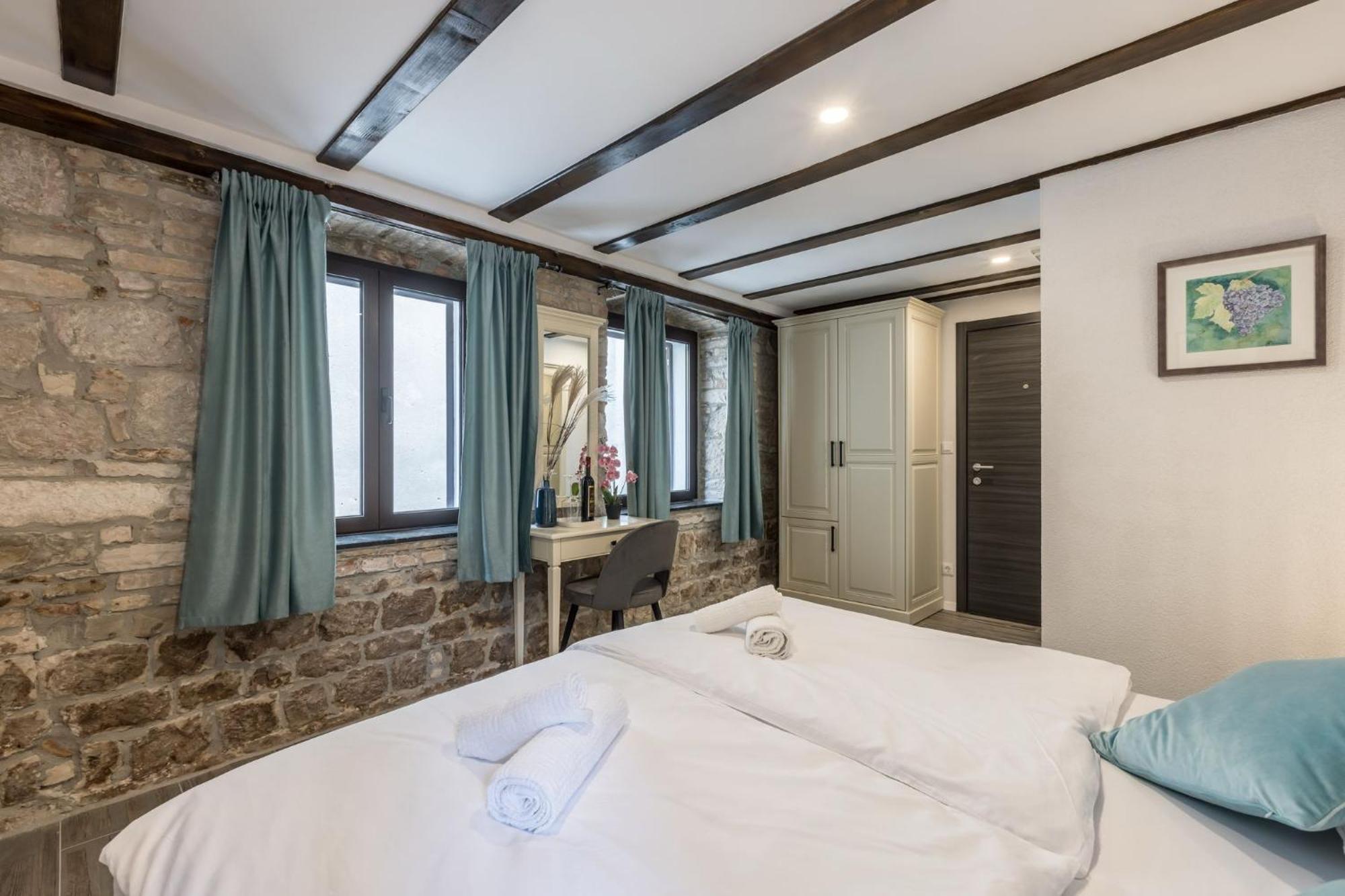 Old Town B&B Rooms Matusko สปลิท ภายนอก รูปภาพ