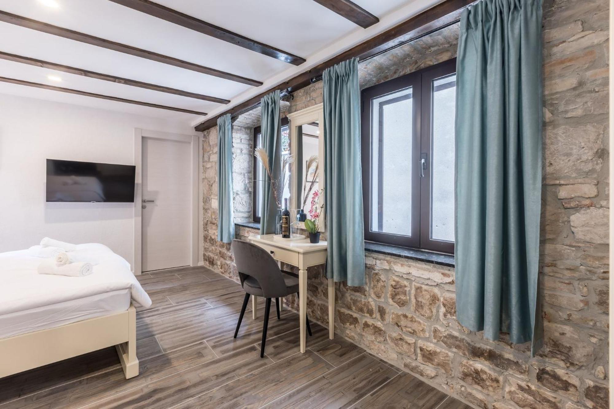 Old Town B&B Rooms Matusko สปลิท ห้อง รูปภาพ