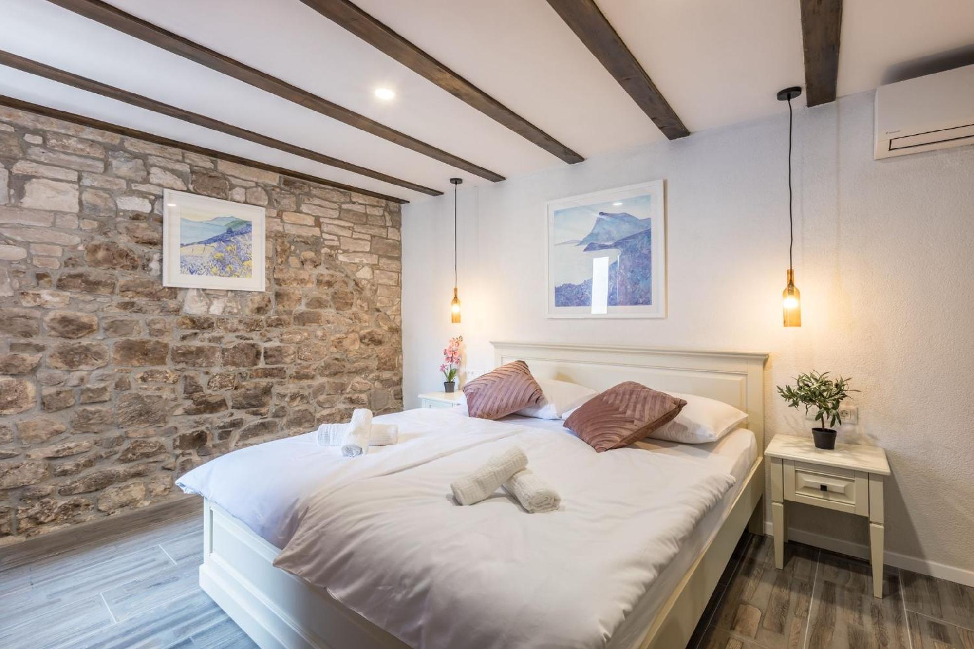 Old Town B&B Rooms Matusko สปลิท ภายนอก รูปภาพ