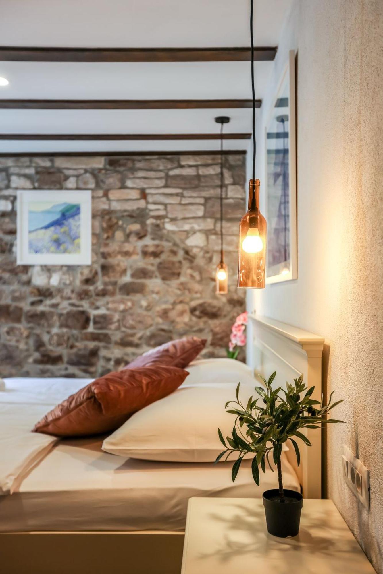 Old Town B&B Rooms Matusko สปลิท ภายนอก รูปภาพ